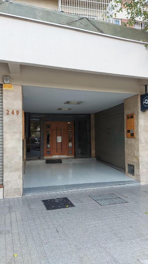 Departamento Con Cochera Muy Bien Ubicado En Ciudad 门多萨 外观 照片